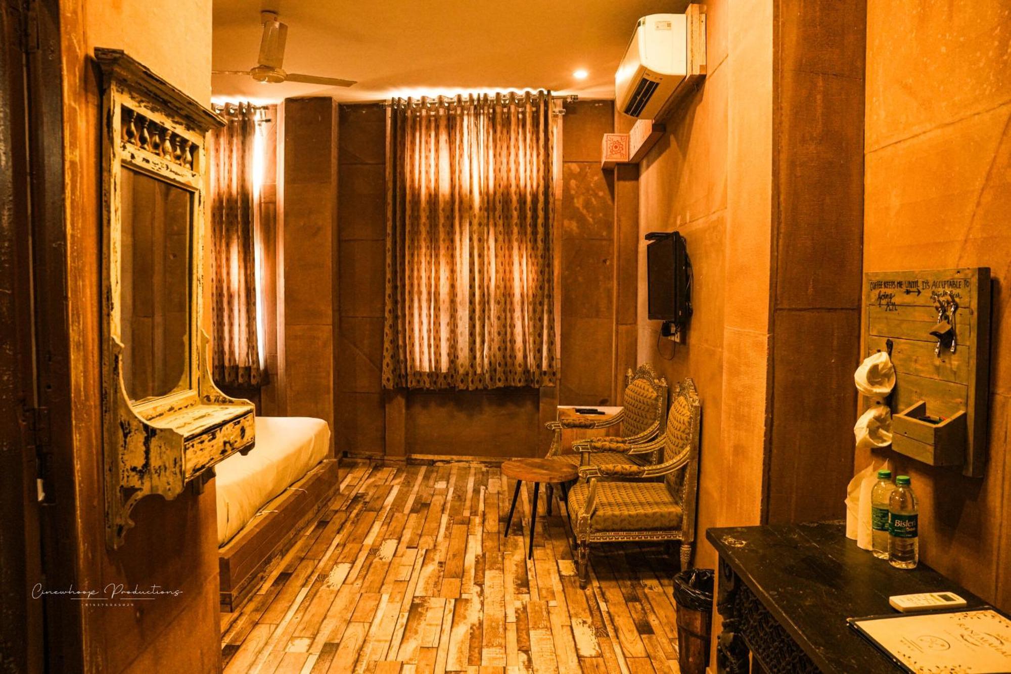 Hotel Rani Mahal Dźodhpur Zewnętrze zdjęcie